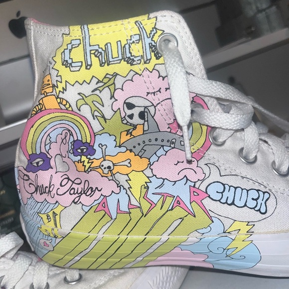 Custom Chuck Taylor - Picture 3 of 10